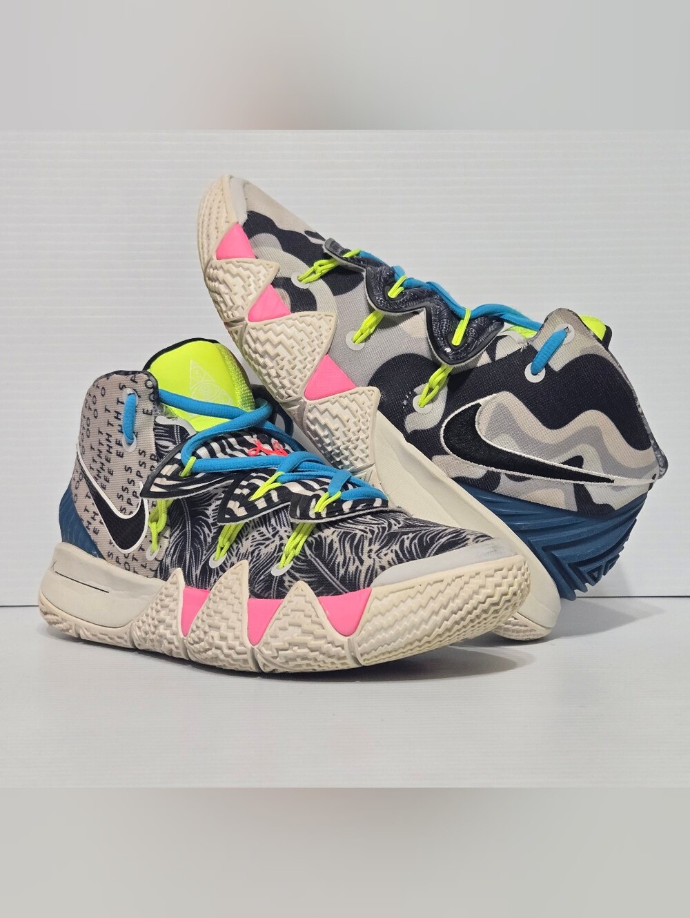 Nike Kybrid S2 Kyrie Irving What The Neon Men's Sz 7